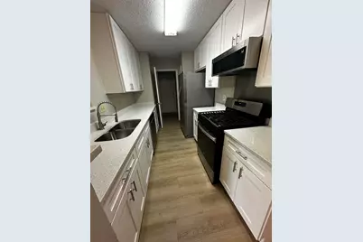 7900 West Gate Boulevard #B, Austin, TX 78745 - Photo 5