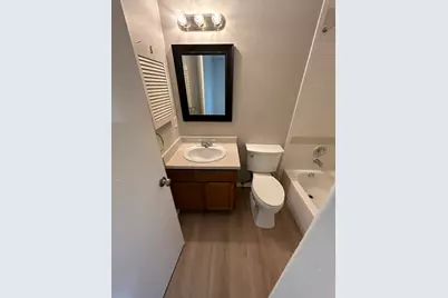 7900 West Gate Boulevard #B, Austin, TX 78745 - Photo 15