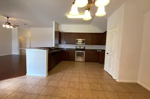 1527 Woodlands Dr, Kyle, TX 78640 - Photo 3