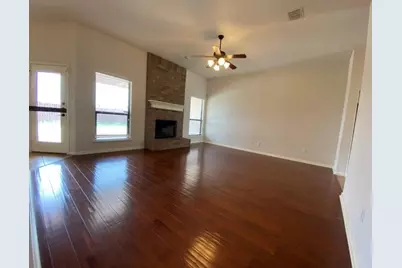 1527 Woodlands Drive, Kyle, TX 78640 - Photo 5