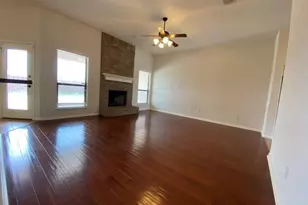 1527 Woodlands Dr, Kyle, TX 78640 - Photo 5