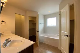 1527 Woodlands Dr, Kyle, TX 78640 - Photo 13