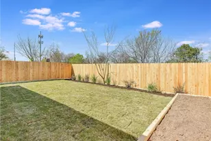 1716 Anise Dr, Austin, TX 78741 - Photo 17