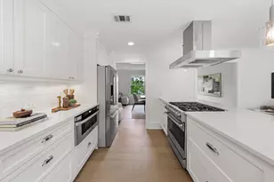 3415 Shinoak Dr, Austin, TX 78731 - Photo 13