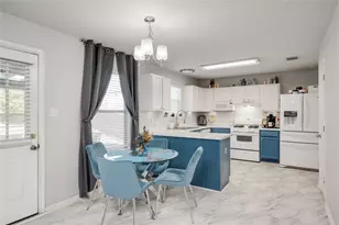 148 Buttercup Way, Kyle, TX 78640 - Photo 11