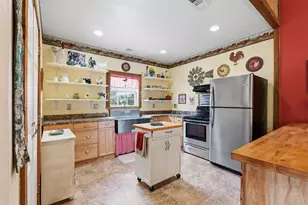 10996 Cr 311, Rockdale, TX 76567 - Photo 9
