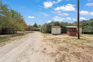 10996 Cr 311, Rockdale, TX 76567 - Photo 25