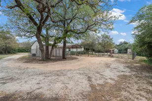 10996 Cr 311, Rockdale, TX 76567 - Photo 33