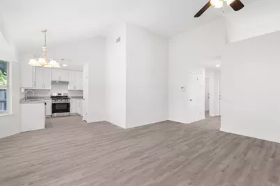 611 Clearcreek Drive, Leander, TX 78641 - Photo 11