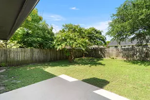 611 Clearcreek Dr, Leander, TX 78641 - Photo 27