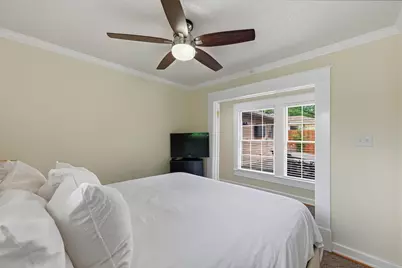5203 Valley Oak Drive, Austin, TX 78731 - Photo 21