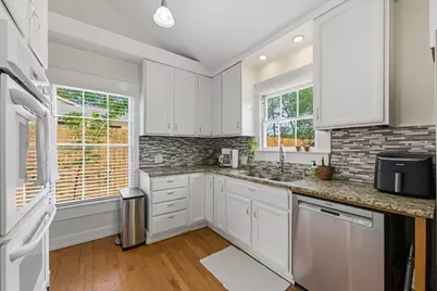 5203 Valley Oak Drive, Austin, TX 78731 - Photo 17