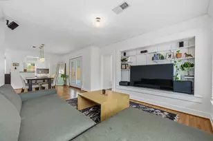 5203 Valley Oak Dr, Austin, TX 78731 - Photo 7