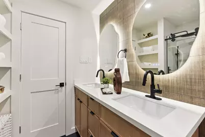 7503 Carriage Drive, Austin, TX 78752 - Photo 15