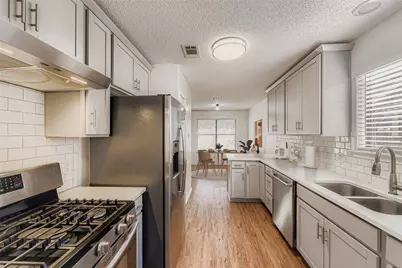 9839 Briar Ridge Drive, Austin, TX 78748 - Photo 5