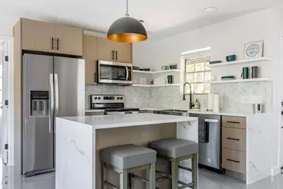 2405 Trafalgar Drive, Austin, TX 78723 - Photo 5