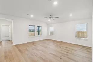 510 Salamander St, San Marcos, TX 78666 - Photo 5