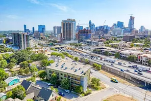 807 E 14th St, Austin, TX 78702 - Photo 9