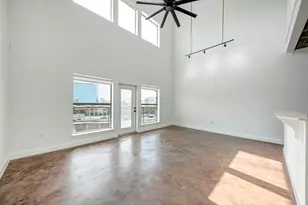 807 E 14th St, Austin, TX 78702 - Photo 19