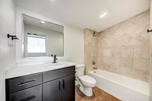 807 E 14th St, Austin, TX 78702 - Photo 5