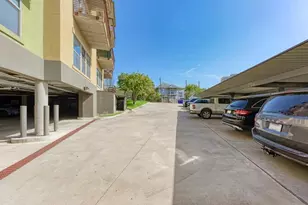 807 E 14th St, Austin, TX 78702 - Photo 37