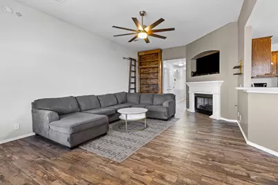 1318 Settlers Valley Drive, Pflugerville, TX 78660 - Photo 5