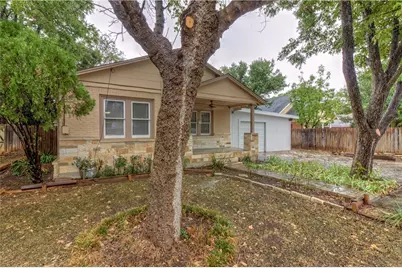 607 E 15th Street, Georgetown, TX 78626 - Photo 3