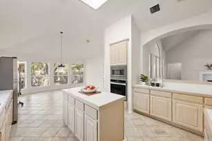3600 Normandy Ridge Ln, Austin, TX 78738 - Photo 11