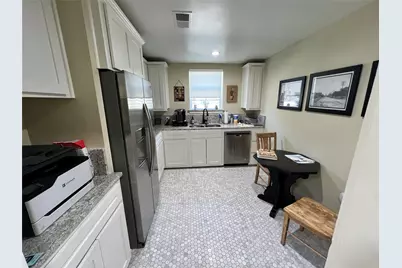 409 W Center Street, Kyle, TX 78640 - Photo 7