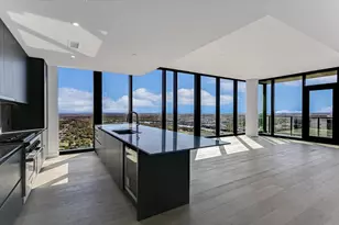 610 Davis St, Austin, TX 78701 - Photo 1