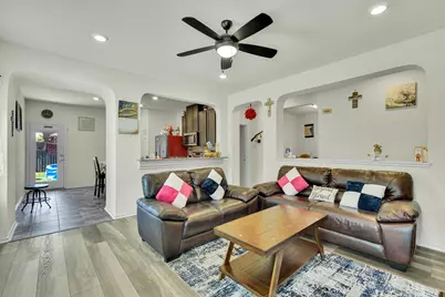 2950 E Old Settlers Boulevard #70, Round Rock, TX 78665 - Photo 5