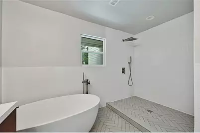 1305 Kenwood Avenue, Austin, TX 78704 - Photo 21
