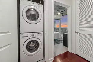 360 Nueces St, Austin, TX 78701 - Photo 19