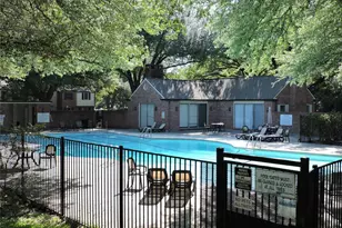 6627 Valleyside Rd, Austin, TX 78731 - Photo 35