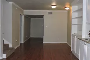 6627 Valleyside Rd, Austin, TX 78731 - Photo 7