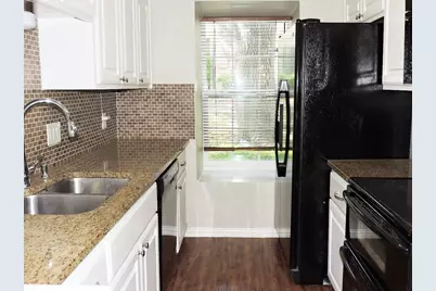 6627 Valleyside Road, Austin, TX 78731 - Photo 11