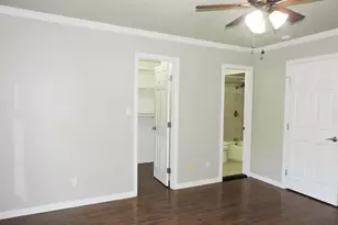 6627 Valleyside Rd, Austin, TX 78731 - Photo 15