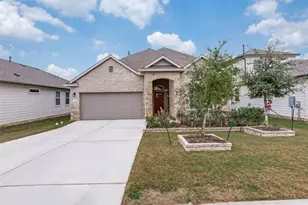 111 Rainmaker Cv, Bastrop, TX 78602 - Photo 3