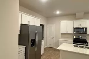 233 New Albany Ln, San Marcos, TX 78666 - Photo 3