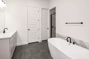 601 Bay Breeze Dr, Kyle, TX 78640 - Photo 17