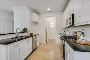 1916 Bunche Rd, Austin, TX 78721 - Photo 9