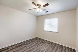 409 Willowbrook Dr, Hutto, TX 78634 - Photo 19
