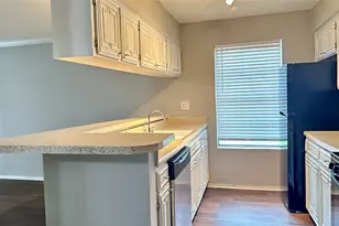 5426 Menchaca Rd, Austin, TX 78745 - Photo 7