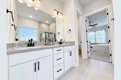 336 Darley Oak Drive, Dripping Springs, TX 78620 - Photo 13