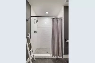 904 Acorn Oaks Drive, Austin, TX 78745 - Photo 23