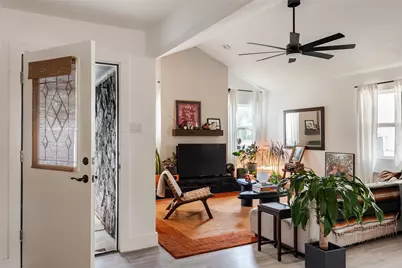 904 Acorn Oaks Drive, Austin, TX 78745 - Photo 3
