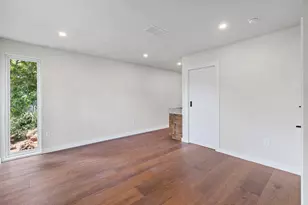 1621 Garden St, Austin, TX 78702 - Photo 31