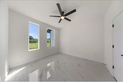 809 Fm 467, Seguin, TX 78155 - Photo 25