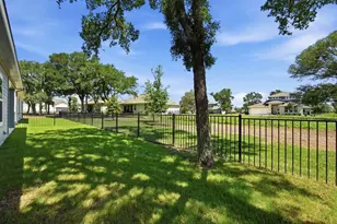 237 Reveille Dr, Kyle, TX 78640 - Photo 31