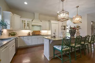 303 Rolling Green Dr, Lakeway, TX 78734 - Photo 13